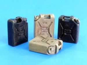 Plus Model 1/35 Modern US 20 Liter 5 gal Water Canister / Jerrycan (8 pcs) EL002 - Picture 1 of 1