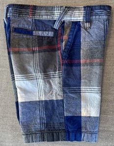 2013 OLD NAVY BOYS Classic Plaid Bermuda Summer Shorts 5T 5 Yrs Blue Red Multi - Picture 1 of 4