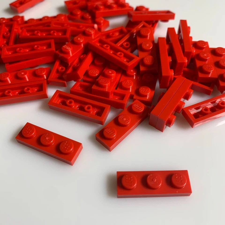 X8 LEGO Plate 1x3 Red - 3623/362321