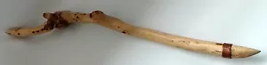 INDIO NATIVO AMERICANO: PALO DE ORACIÓN DE MADERA (CREEMOS) - NUESTRA REF: IPS3 - Imagen 1 de 5