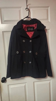 La Nouvelle Renaissance Women's Black/Red Whool Coat XL - Image 1 of 2