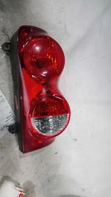 Dodge Durango 2005 conjunto de luz trasera izquierda negro - usado, imperfección menor Foto 1 de 4