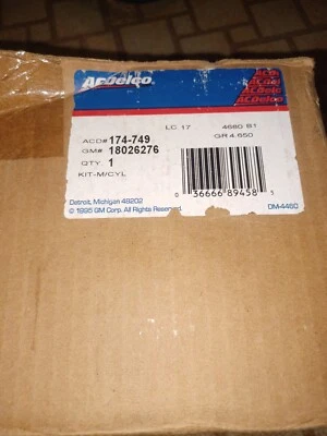 OEM New Brake Master Cylinder for Chevy Chevrolet Camaro Firebird 18026276 - Image 1 of 4