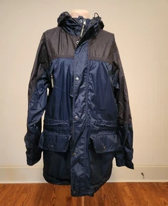 Chaqueta de Lluvia Woolrich Para Hombre con Cremallera Completa Forrada de Nailon Azul Marino Profundo Talla Grande - Imagen 1 de 9