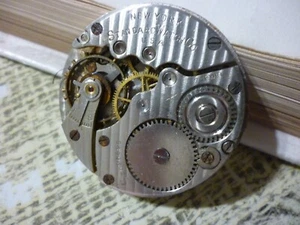 Antique Standard USA 7 Jewels Pocket Watch Movement As Is To Restore or Parts - Picture 1 of 12