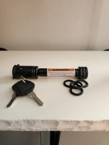 5/8 in Hitch Pin Lock 2 Keys for RV Truck Trailer Tow Receiver Lock - Picture 1 of 3
