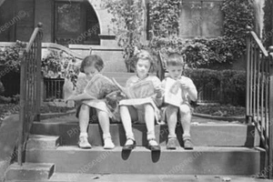 Children Read The News On Steps Professional Photo Lab Reprint - Picture 1 of 1