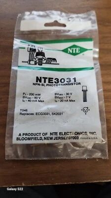 NTE3031 NPN-SI PHOTOTRANSISTOR - Image 1 of 2