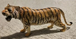 Bengal Tiger Figure 7 Inches Long - Picture 1 of 13