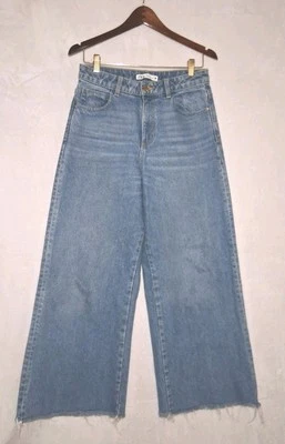 Pantalones de mezclilla para mujer Zara azul lavado medio bolsillos dobladillo crudo pierna ancha talla 8 Foto 1 de 4