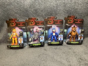 Juego de 4 FNAF Five Nights At Freddy's Jazwares Bonnie / Toy Freddy / Chica / Mangle - Imagen 1 de 6