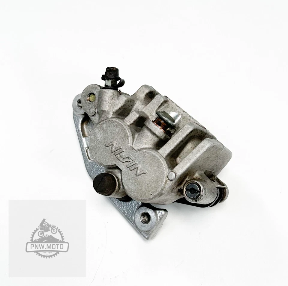 2000 Yamaha YZ426F YZ WR 426F OEM SUPORTE DE PINÇA DE FREIO DIANTEIRO 2001 2002 - Imagem 1 de 4