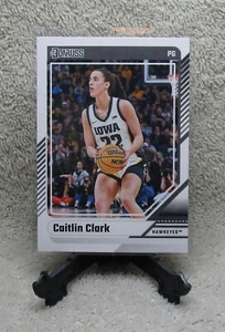 2024 Donruss CAITLIN CLARK Collezione Rookie Card #15 IOWA/INDIANA FEVER - Foto 1 di 2