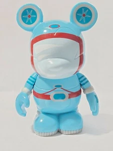 Disney Vinylmation 3" Tomorrowland Suit Park 4 Maria Clapsis con tarjeta - Imagen 1 de 5