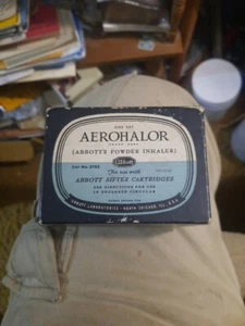 INALATORE vintage in polvere di Abbott AEROHALOR n. 3785 Prop film medicina anni 40 - Foto 1 di 5