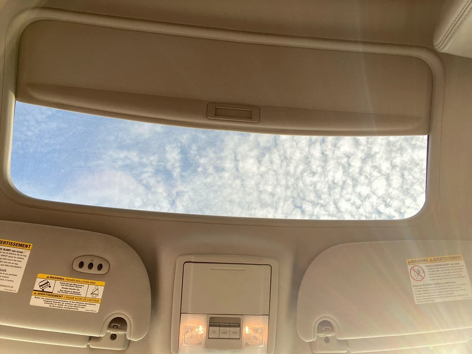 98-17 LINCOLN NAVIGATOR Sunroof Glass Foto 1 de 1