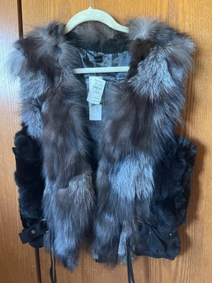 Colete de pele feminino Love Token G - Imagem 1 de 4