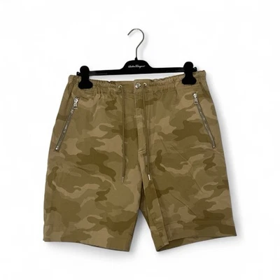 Moncler Pantalone 百慕大迷彩短裤 — 第 1/4 张图片