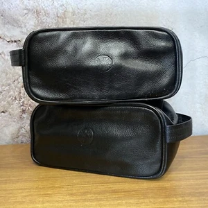 Pair of New York Yankees Black Embossed Logo toiletry overnight bag P3 - Picture 1 of 12