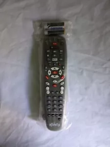 Neu Xfinity silberne Fernbedienung mit Batterien unbenutzt - Bild 1 von 2