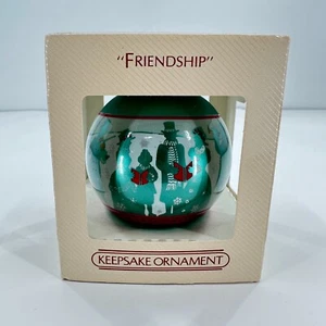 Hallmark Keepsake Ornamento Vintage 1984 Vetro Ornamento Amicizia - Foto 1 di 14