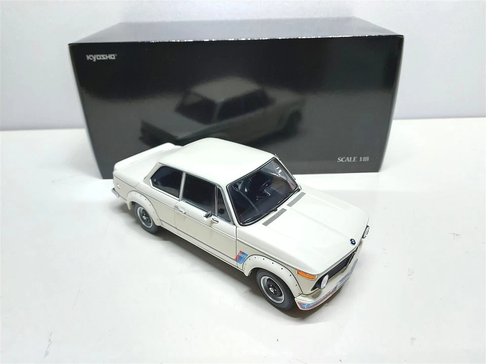 BMW 2002 Turbo Bianco del 1974 - 1/18 Kyosho art. 08544W - Immagine 1 di 4