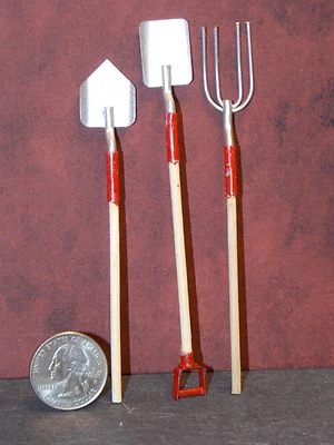 Pala de herramientas de jardín de metal en miniatura para casa de muñecas escala 1:12 D204 Dollys Gallery Foto 1 de 2