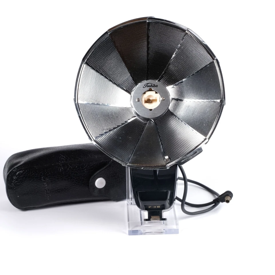 [Near MINT / Untested] Toshiba BC Flash Unit P-3III Bulb Flashgun From JAPAN - Image 1 of 4