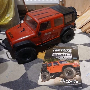 Axial scx10 Jeep Wrangler Unlimited Rubicon 1/10 1:10 Radio Control - Picture 1 of 12