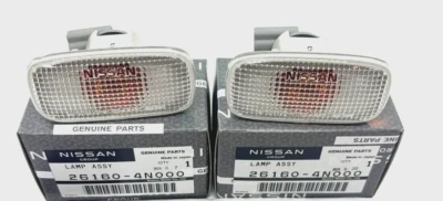 Nissan OEM Skyline GT-R R34 99-02 Front Fender Clear Side OEM Markers Set - Imagem 1 de 2