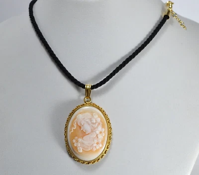 CIONDOLO  ARGENTO 925 DORATO CAMMEO ANTICO  E OSSO COMPRESO LACCIO     AGDV 0247 - Immagine 1 di 4