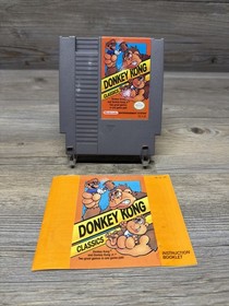 Nintendo NES Donkey Kong Classics Game Cartridge 1985 w/ Manual Tested