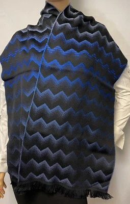 Bufanda de lana Missoni ZigZag en azul marino SC12WOU3217 0002 35X180 NUEVA Foto 1 de 4