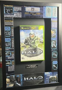 Halo Combat Evolved Game in shadow box Wall Art Xbox Booklet Insert - Picture 1 of 13