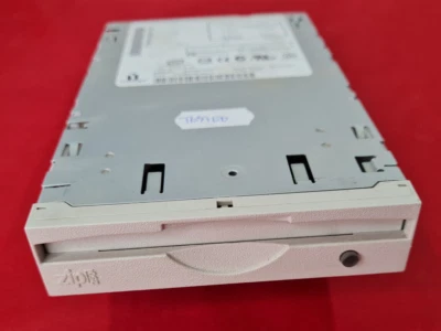 Iomega 250MB IDE Zip Internal Drive Z250ATAPI. Tested and Working - Image 1 of 3
