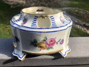 Sevres Hand Painted Porcelain Potpourri ca. 1755 - Picture 1 of 7