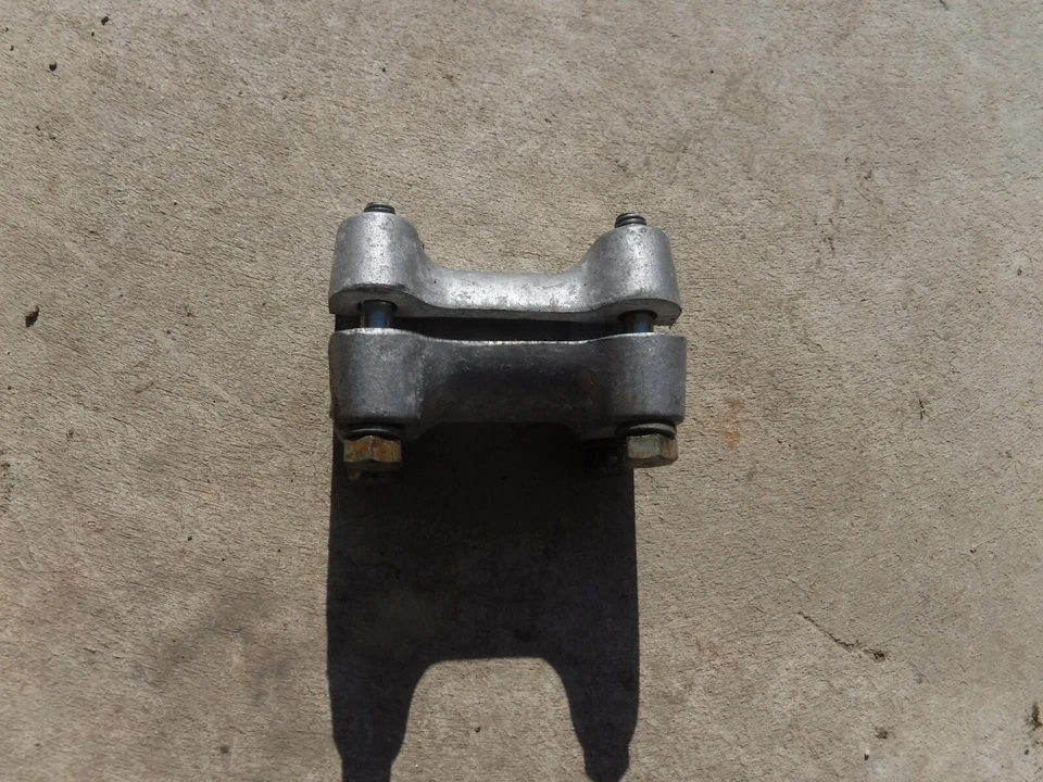 1979 Yamaha 340 Enticer-8J4-022361 snow parts: HANDLEBAR CLAMPS #O - Image 1 of 1