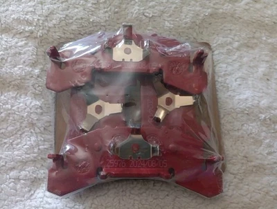 Brake Pads Rear Premium Set Left and Right For 1990-1996 CHEVROLET C60 KODIAK x - Image 1 of 2