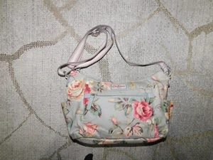 CATH KIDSTON Shoulder bag in grey with roses design - Picture 1 of 10