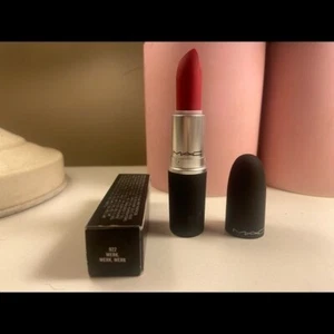 Lápiz labial MAC werk,werk,werk nuevo en caja - Imagen 1 de 1