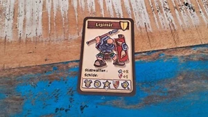 KLEINE HELDEN - Legionär - [ PROMO Karte ] - von PEGASUS - NEU & unbespielt - Bild 1 von 2