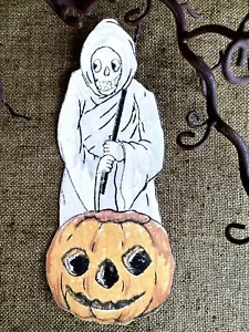U Pick Vintage Inspired Grim Reaper Ghost Pumpkin Halloween Cardstock Decoration - Picture 1 of 8