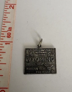 Sterling Silber Vintage Wyoming State Charm Anhänger Pfeil Sterling Punze - Bild 1 von 3