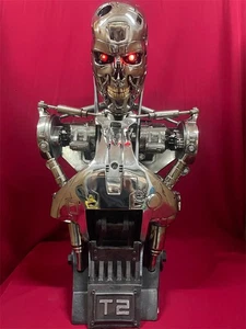 sideshow T2T750 1:1 Terminator bust upgrade version with chip on top of the head - Picture 1 of 5