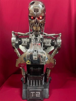 VIP Sideshow T2-750 Terminator 1:1 Bust – Upgraded Edition with LED Head Chip - Image 1 of 2