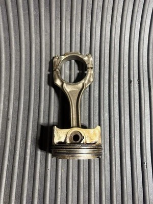 09-14 BMW 550i 750i X5 X6 (F01 F10 E70 E71) 4.4L N63 PISTÓN Y BIELA Foto 1 de 4