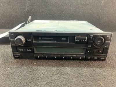245705 Radio VW Passat B6 (3C2) 1J0035152E 1.6  - Bild 1 von 4