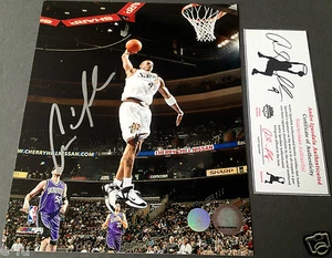 ANDRE IGUODALA Signed 8x10 Photo 76ers Autograph AI Holo + COA Certified Auto - Picture 1 of 1