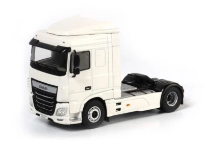 WSI for DAF NEW XF SC 4x2 space cab 1/50 DIECAST MODEL TRUCK - Image 1 of 2