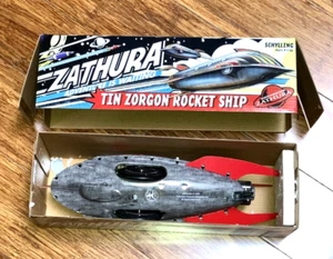 Schylling Zathura Tin Zorgon Rocket Ship Wind Up Toy 2005 New Boxed - Picture 1 of 6